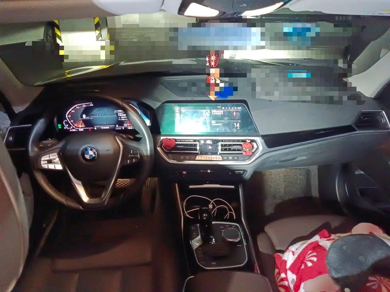 BMW 3 Series 2022 320i Sport Package — миниатюра 9