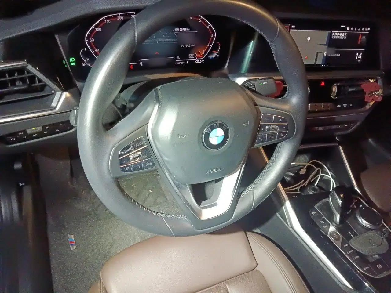 BMW 3 Series 2022 320i Sport Package — миниатюра 10