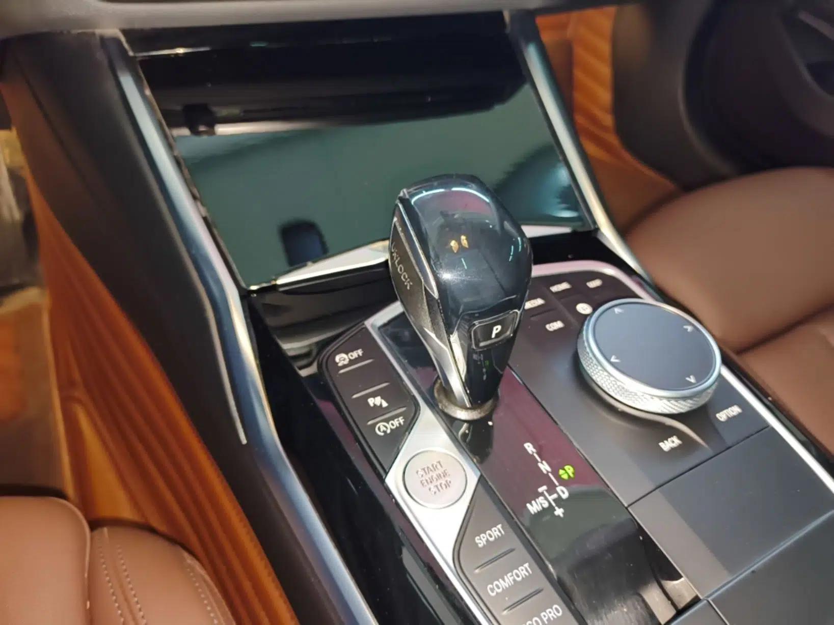 BMW 3 Series 2021 Facelifted 320Li M Sport Package — миниатюра 21