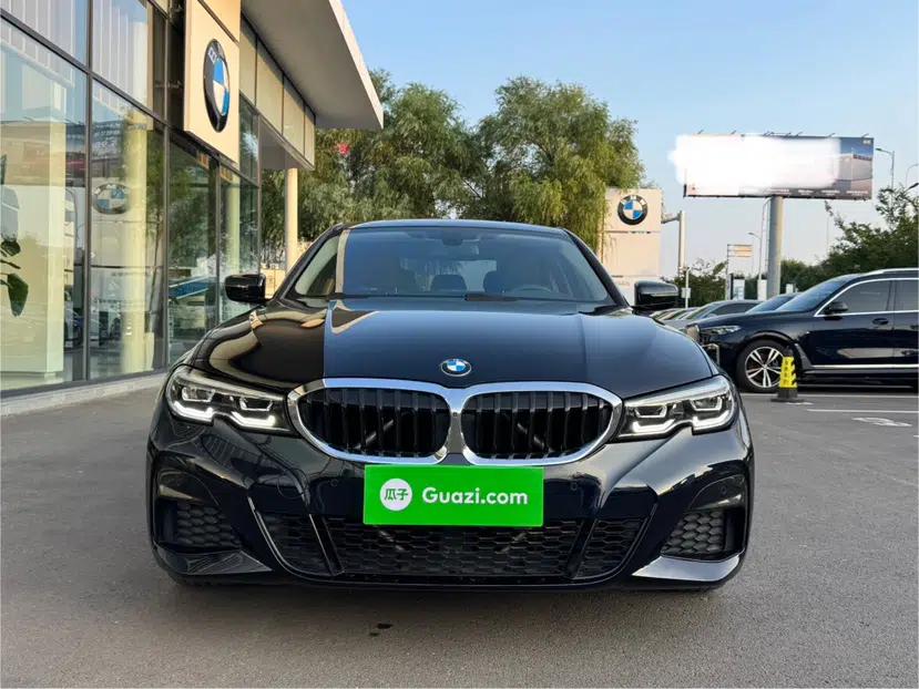 BMW 3 Series 2021 320Li M Sport Package — миниатюра 14