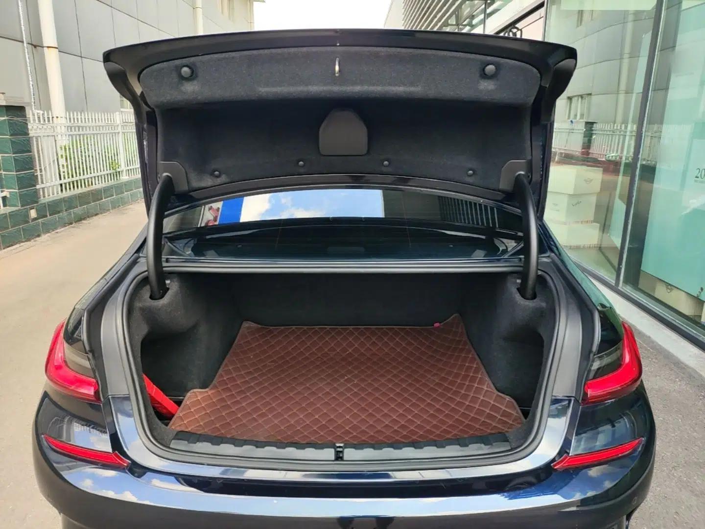 BMW 3 Series 2021 320Li M Sport Package — миниатюра 31