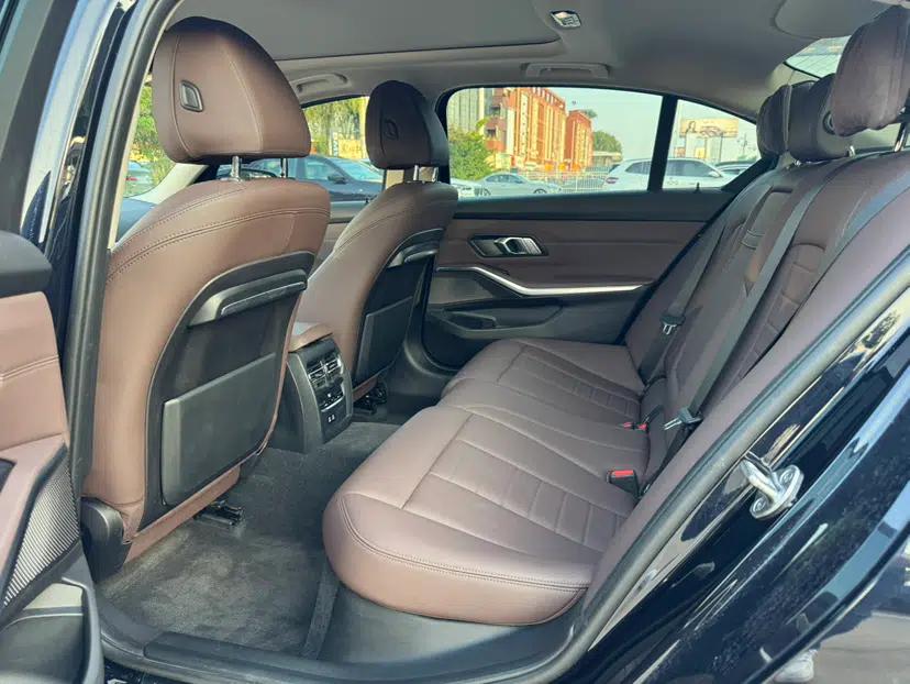 BMW 3 Series 2021 320Li M Sport Package — миниатюра 34