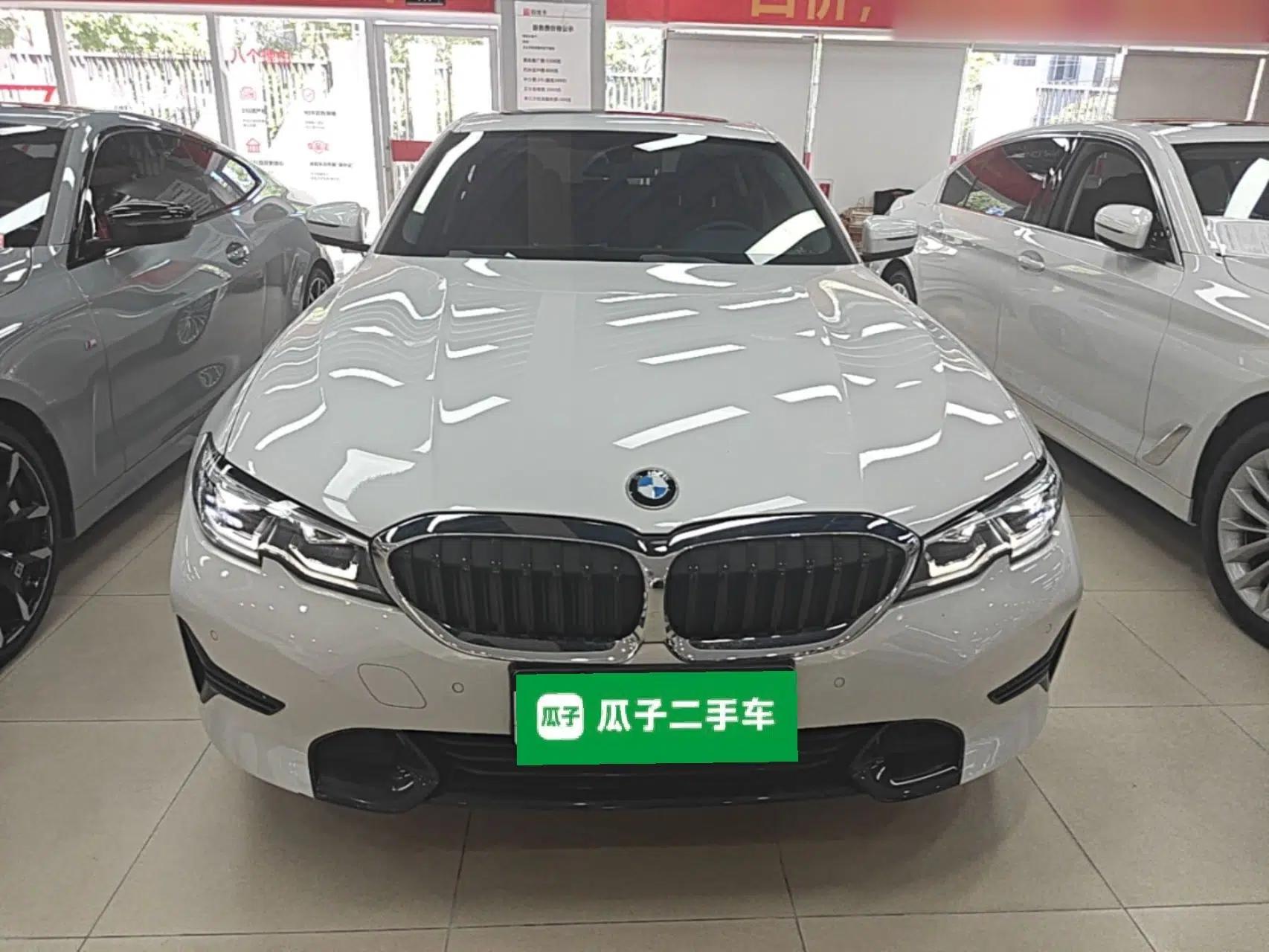 BMW 3 Series 2021 Second Facelift 320i Sport Package — миниатюра 2