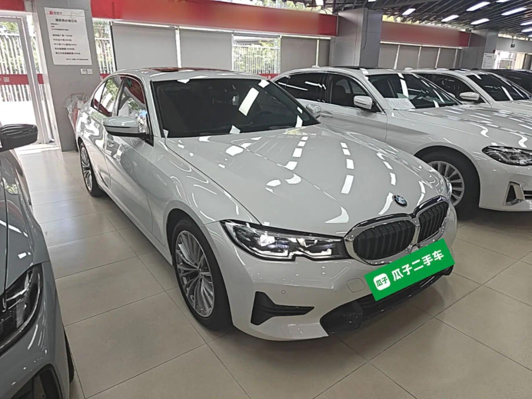 BMW 3 Series 2021 Second Facelift 320i Sport Package — миниатюра 3