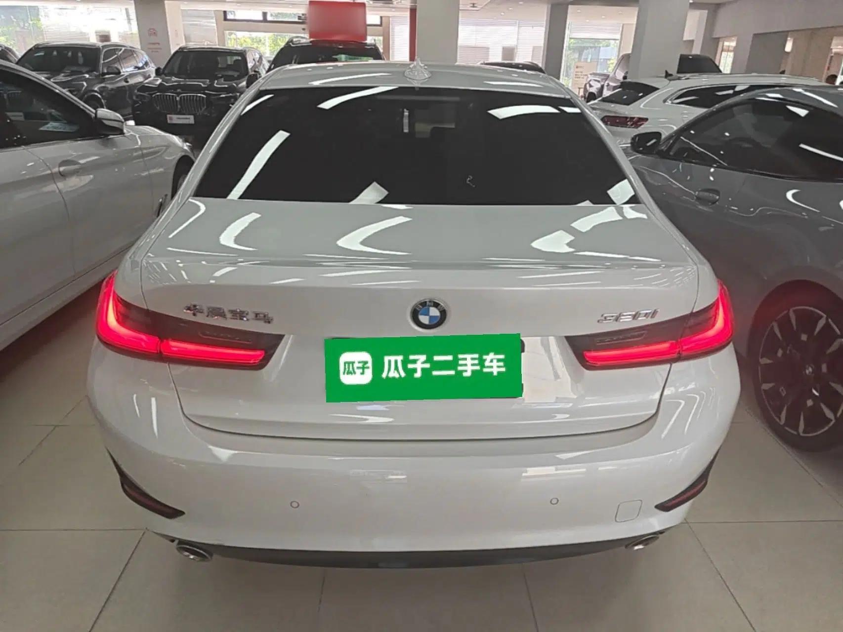 BMW 3 Series 2021 Second Facelift 320i Sport Package — миниатюра 5
