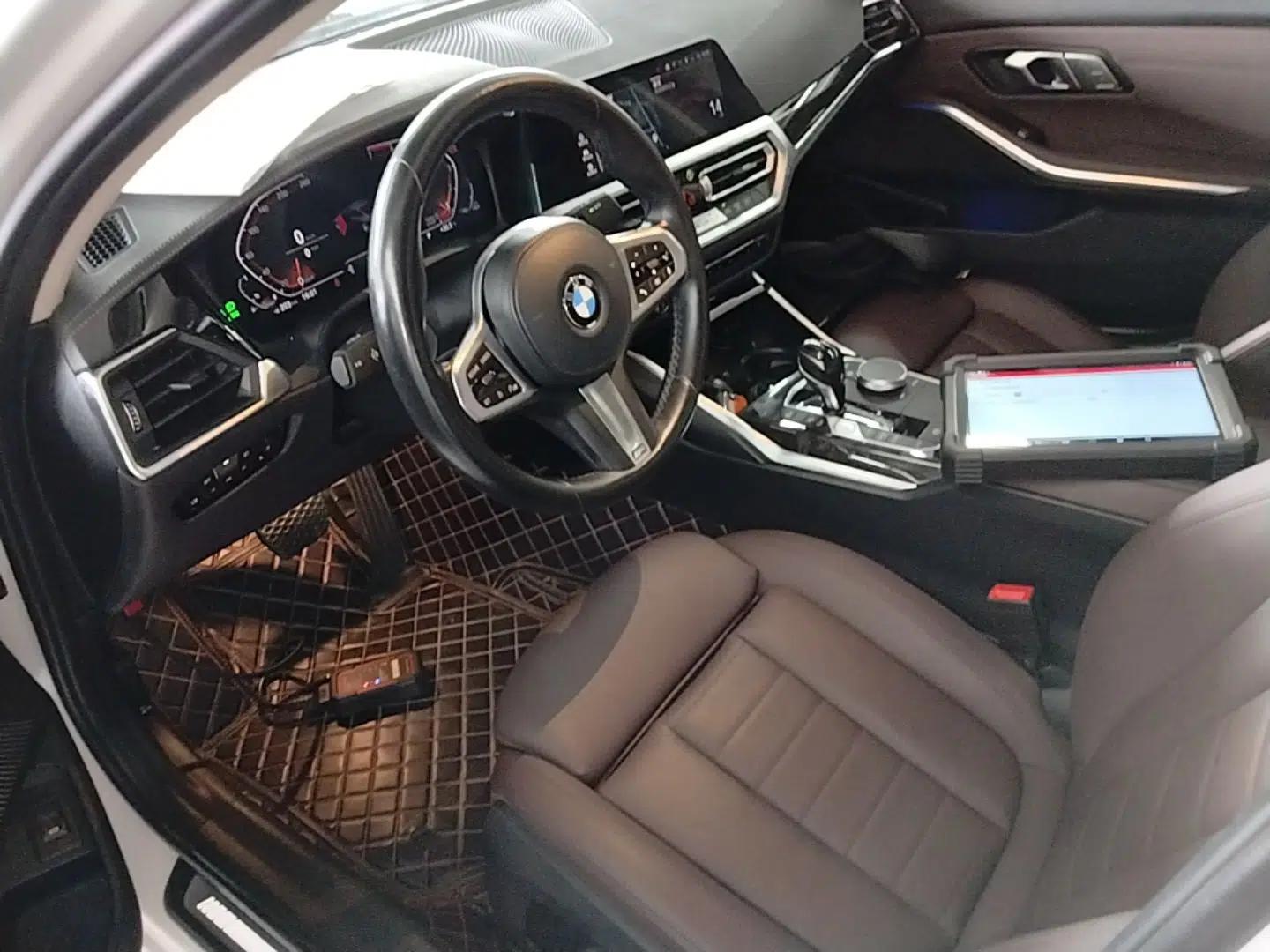 BMW 3 Series 2021 Restyled 325Li M Sport Package — миниатюра 17