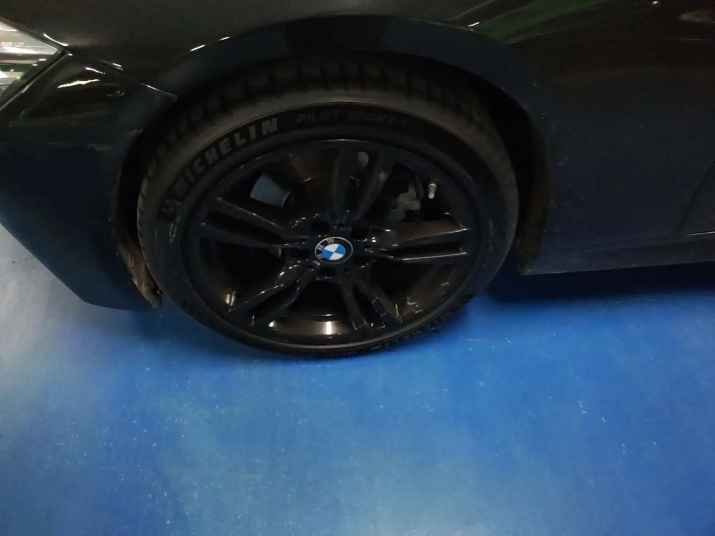 BMW 3 Series 2018 330Li M Sport Shadow Edition — миниатюра 10