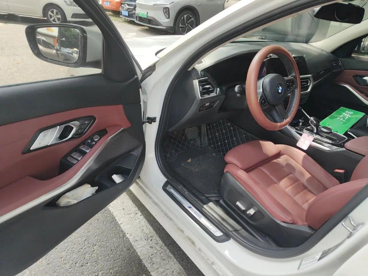 BMW 3 Series 2021 320Li M Sport Package — миниатюра 16