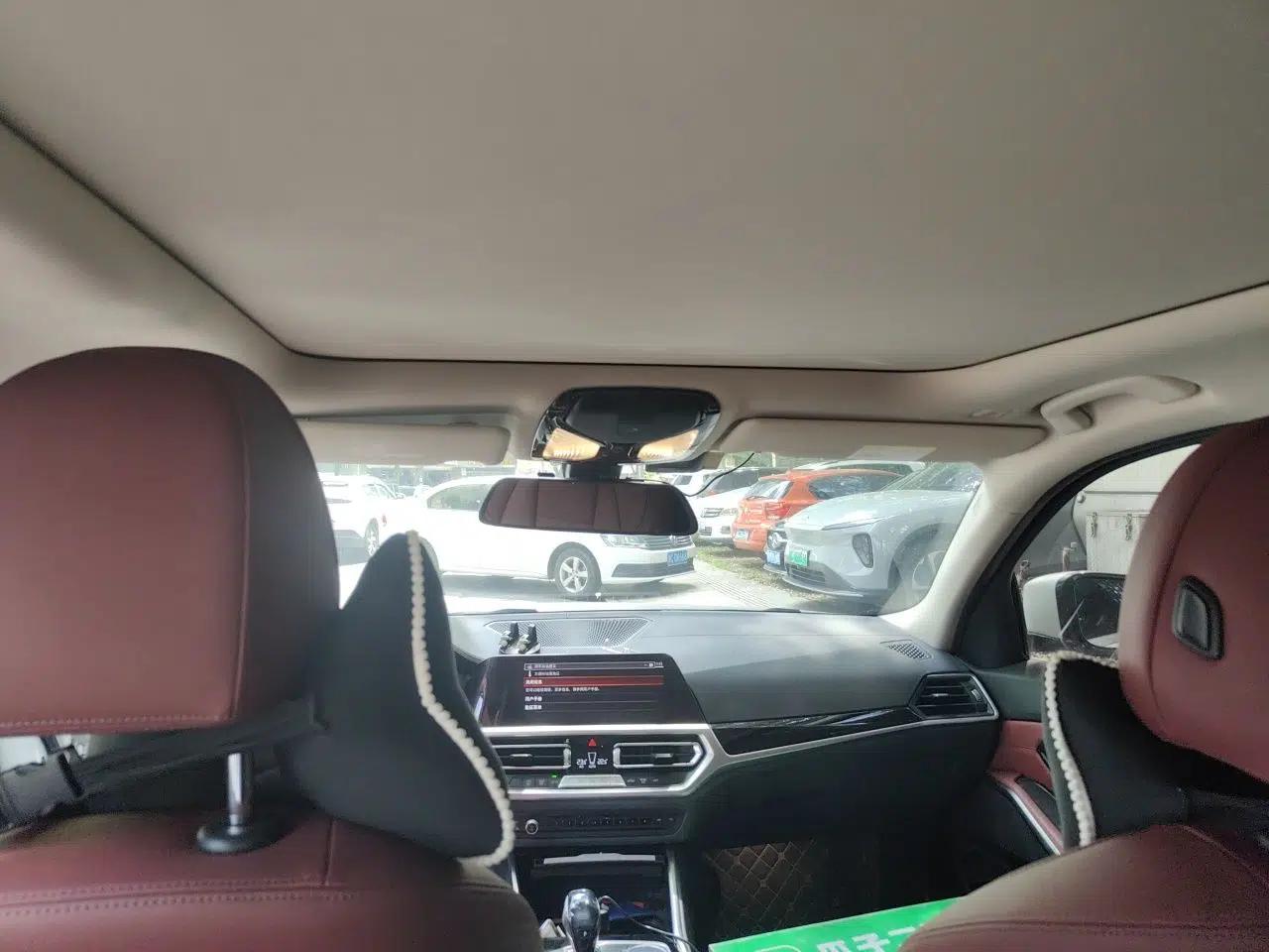 BMW 3 Series 2021 320Li M Sport Package — миниатюра 18