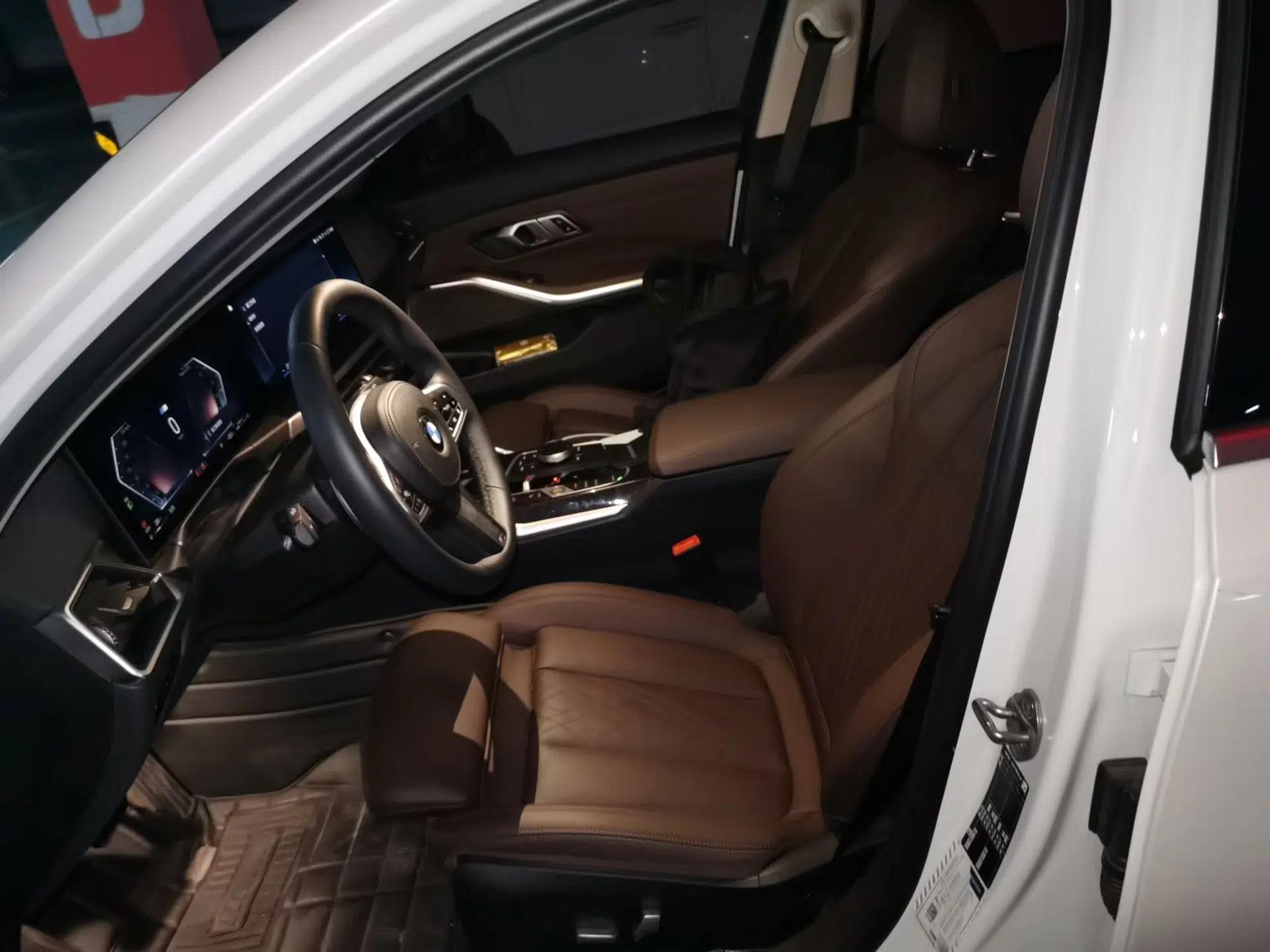 BMW 3 Series 2023 325Li M Sport Package — миниатюра 15
