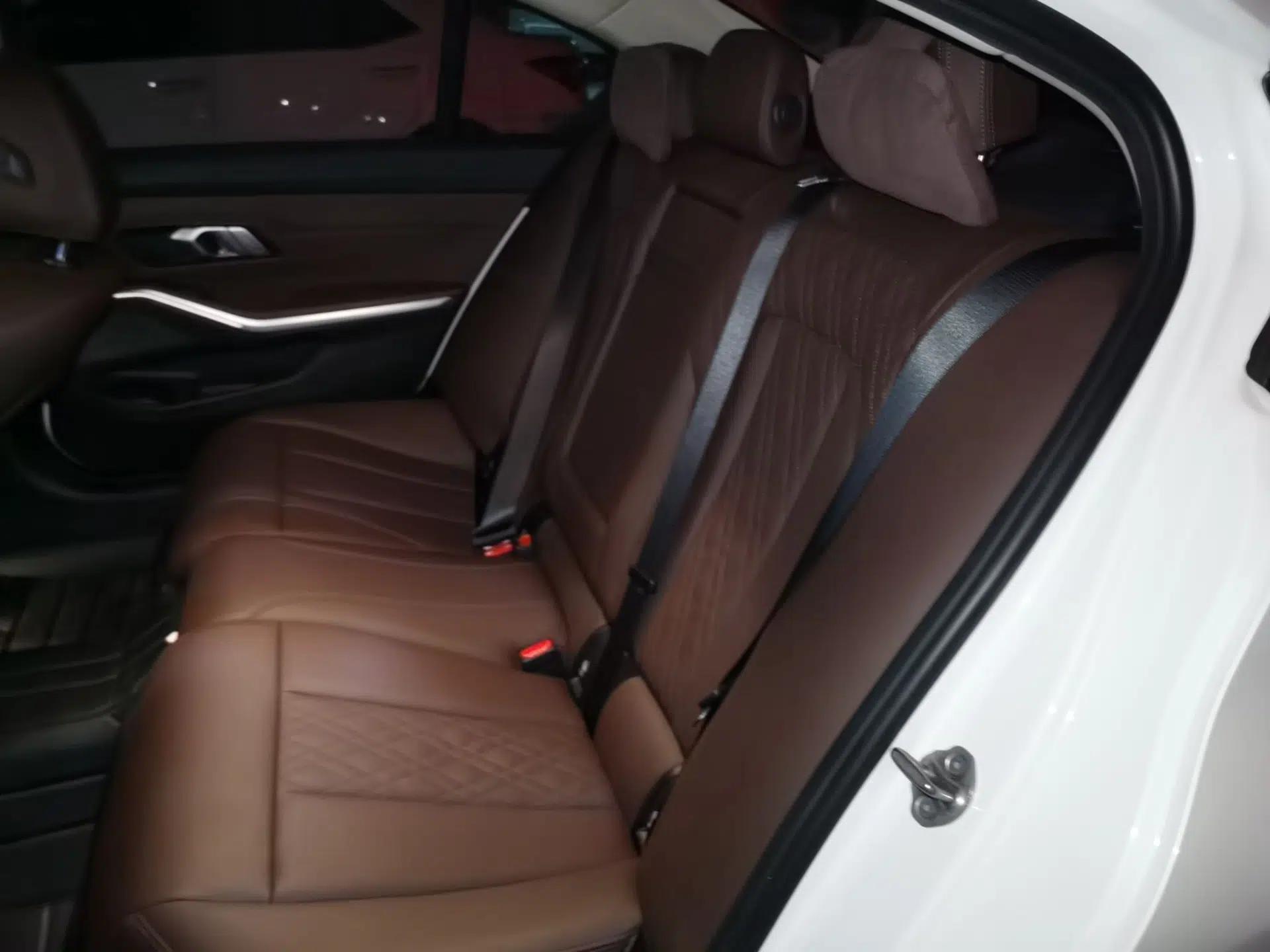 BMW 3 Series 2023 325Li M Sport Package — миниатюра 17