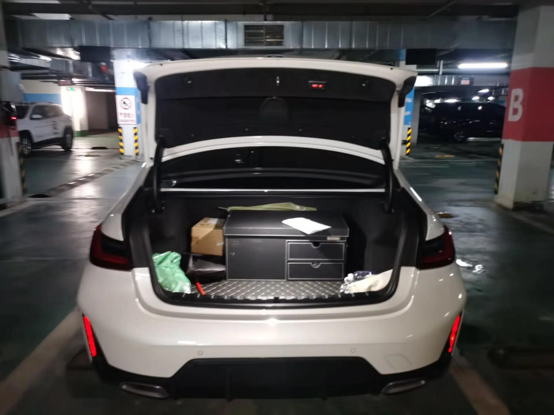 BMW 3 Series 2023 325Li M Sport Package — миниатюра 19