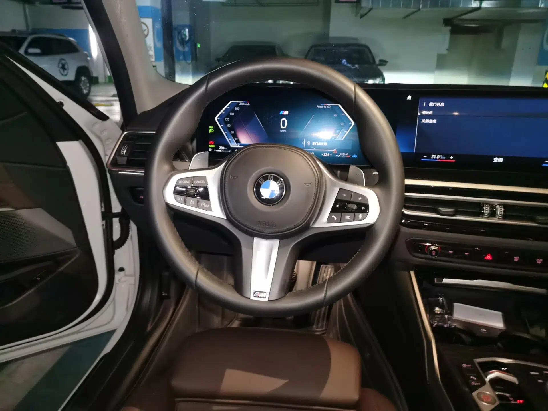 BMW 3 Series 2023 325Li M Sport Package — миниатюра 10