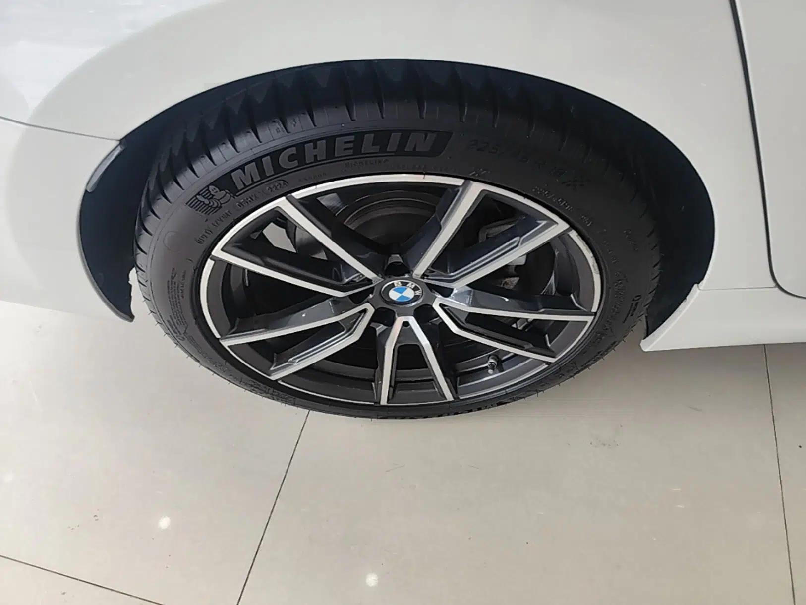 BMW 3 Series 2022 Updated 325Li M Sport Package — миниатюра 11