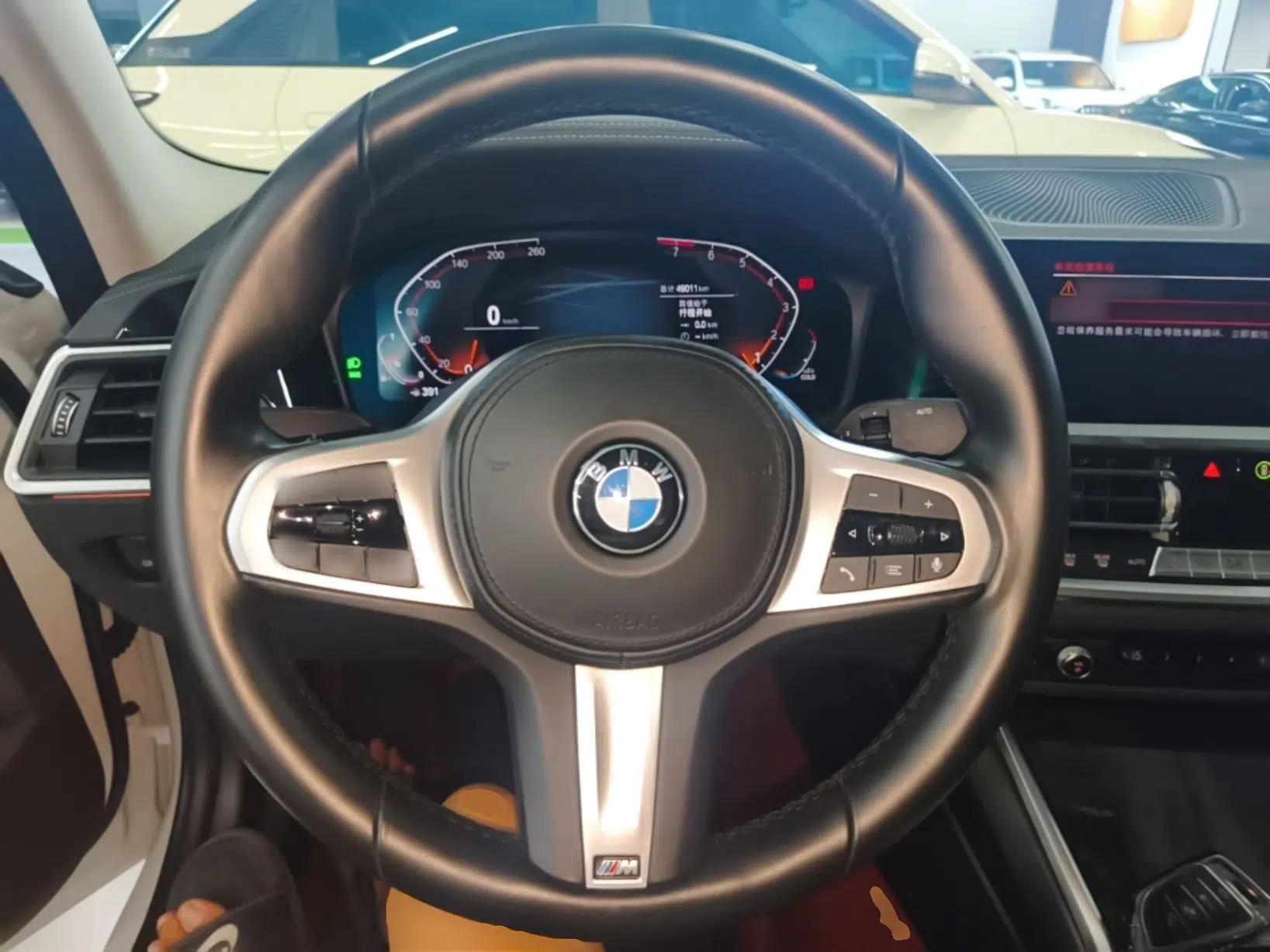 BMW 3 Series 2022 325Li M Sport Package — миниатюра 13