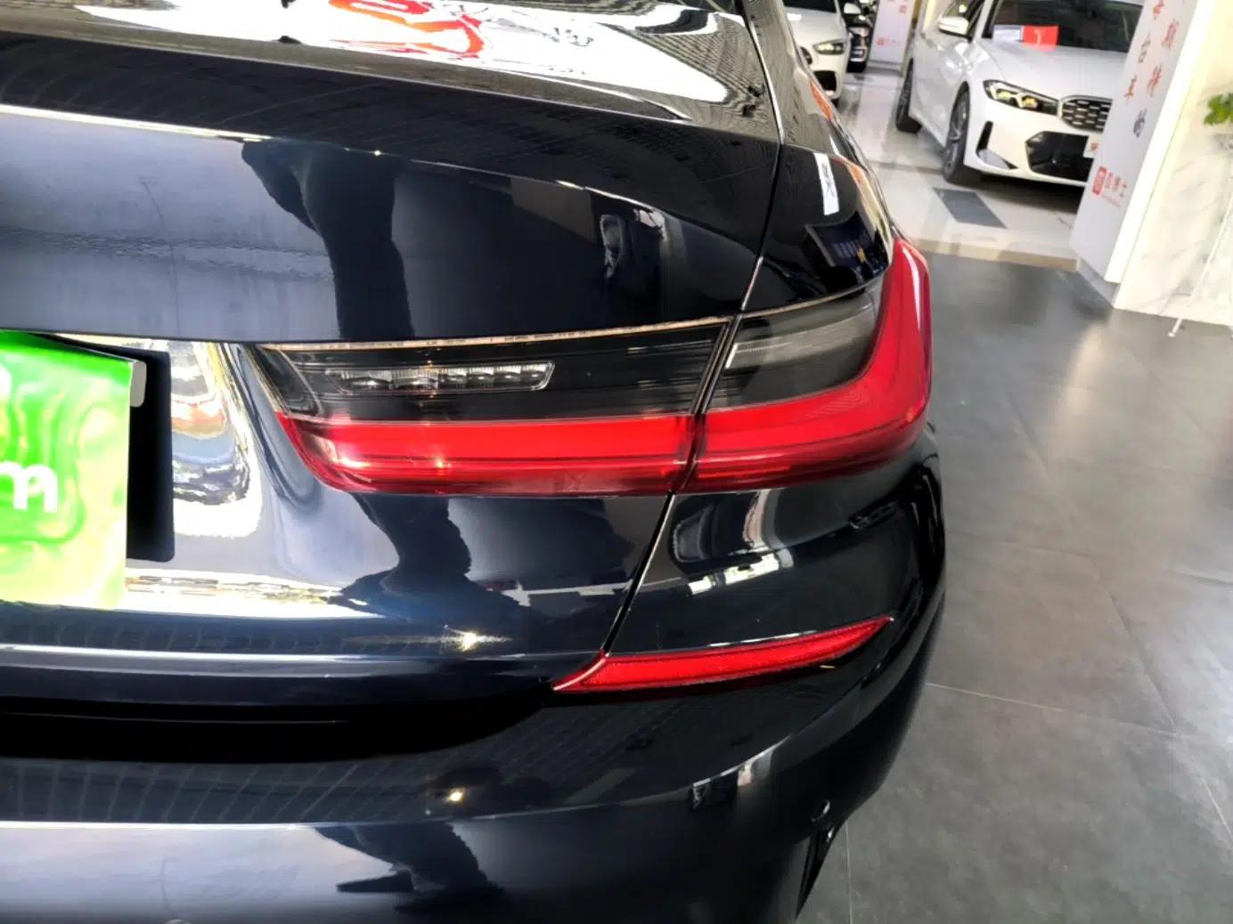 BMW 3 Series 2021 Second Facelift 325Li M Sport Package — миниатюра 9
