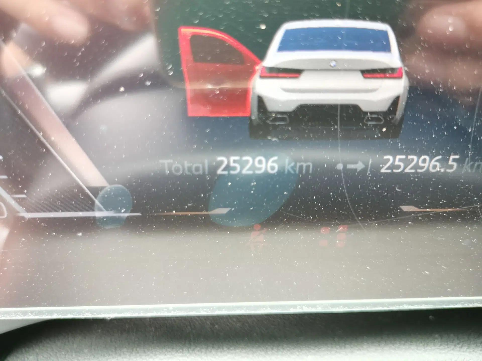 BMW 3 Series 2024 325Li M Sport Package — миниатюра 12