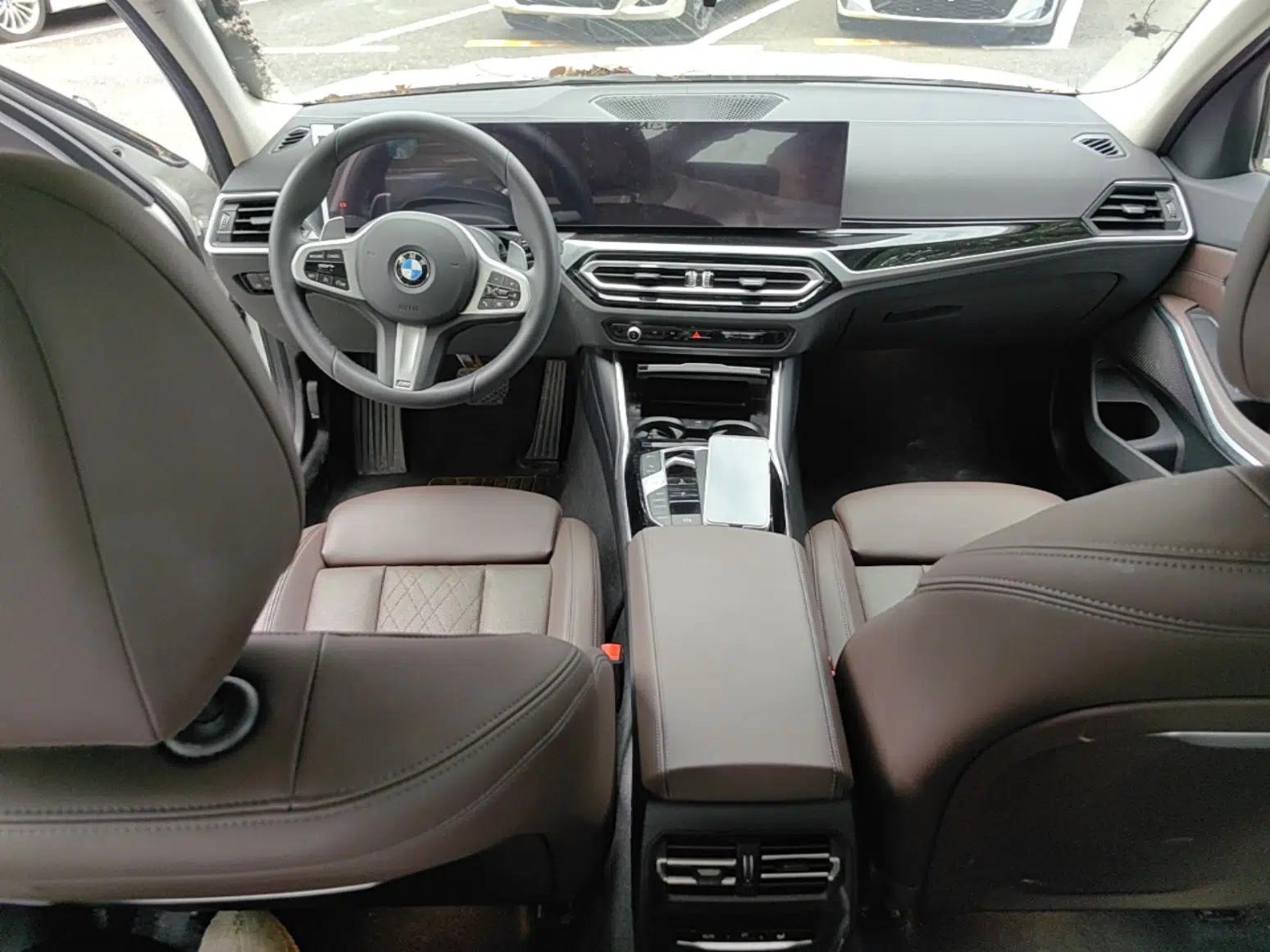 BMW 3 Series 2024 320Li M Sport Package — миниатюра 17