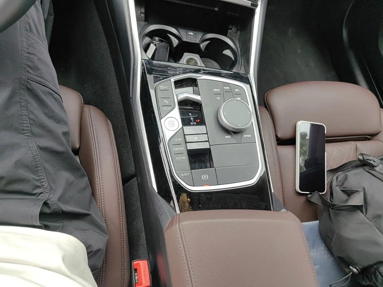 BMW 3 Series 2024 320Li M Sport Package — миниатюра 21