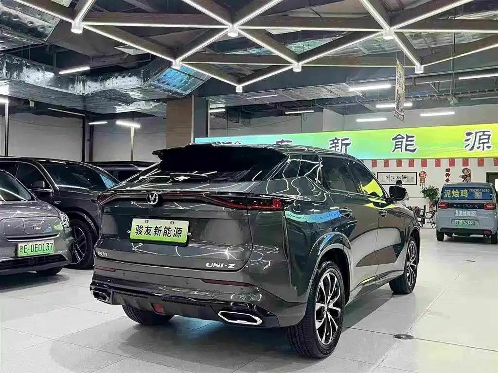 Changan UNI-Z New Energy 2024 Blue Whale Smart Electric iDD 125km Excellent Edition — миниатюра 13
