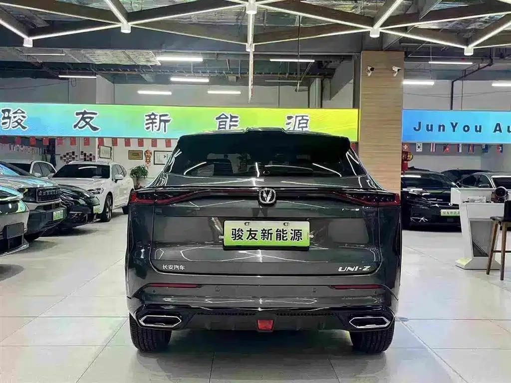 Changan UNI-Z New Energy 2024 Blue Whale Smart Electric iDD 125km Excellent Edition — миниатюра 14