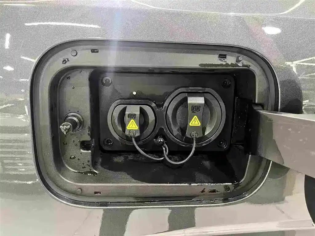 Changan UNI-Z New Energy 2024 Blue Whale Smart Electric iDD 125km Excellent Edition — миниатюра 16