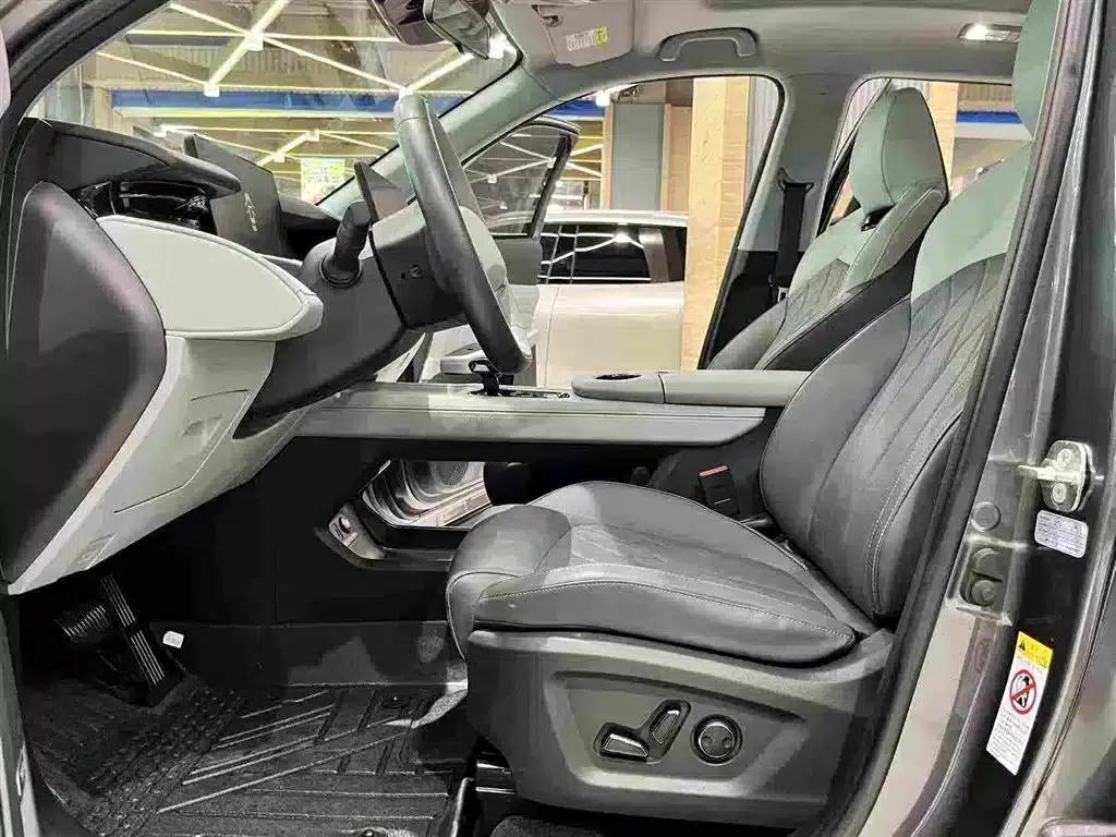 Changan UNI-Z New Energy 2024 Blue Whale Smart Electric iDD 125km Excellent Edition — миниатюра 21