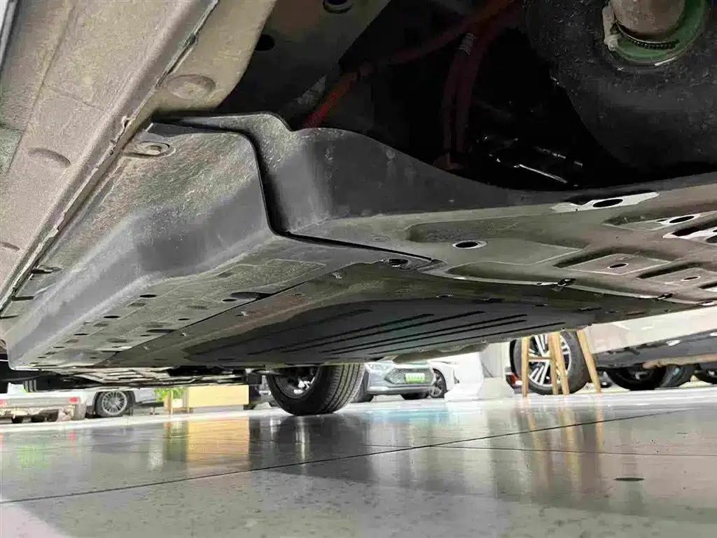 Changan UNI-Z New Energy 2024 Blue Whale Smart Electric iDD 125km Excellent Edition — миниатюра 40