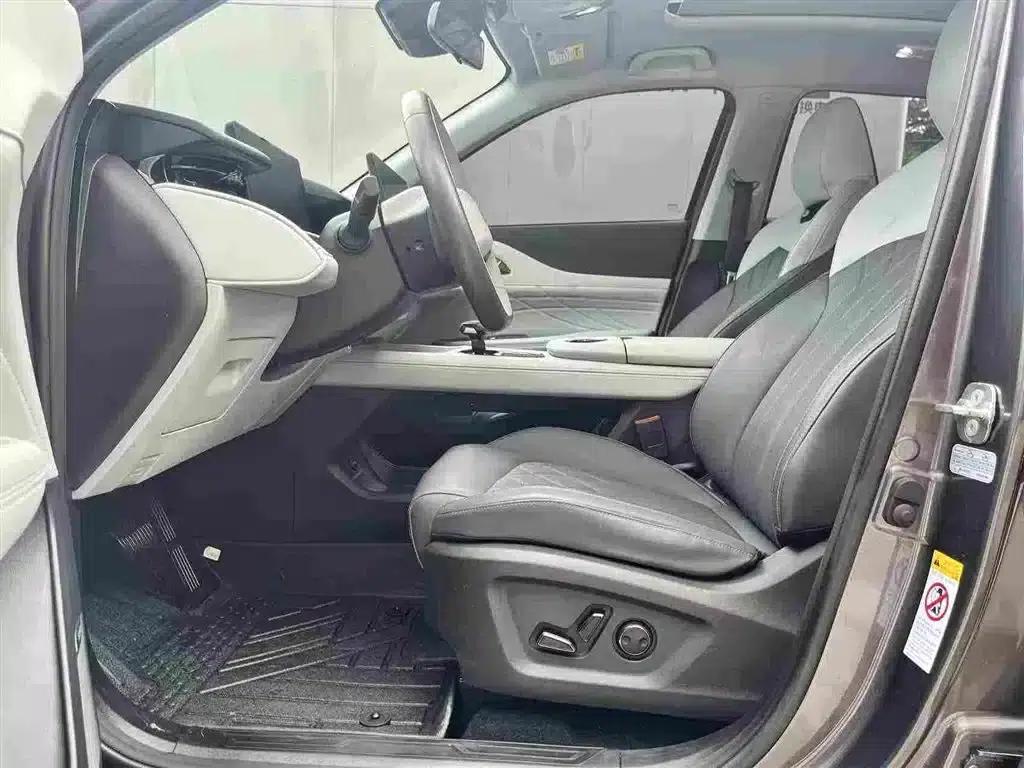 Changan UNI-Z New Energy 2024 Blue Whale Smart Electric iDD 125km Excellent Edition — миниатюра 5