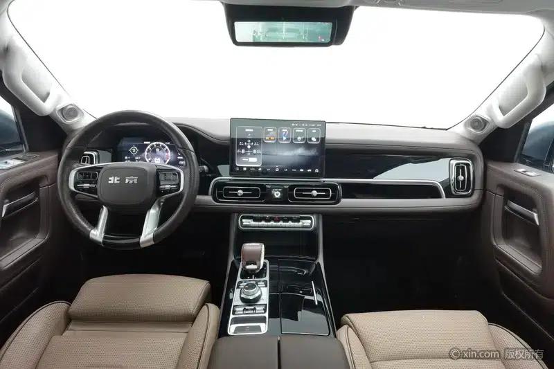 Beijing BJ60 2022 2.0T Automatic 11-seater — миниатюра 12