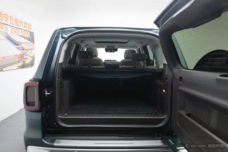 Beijing BJ60 2022 2.0T Automatic 11-seater — миниатюра 23