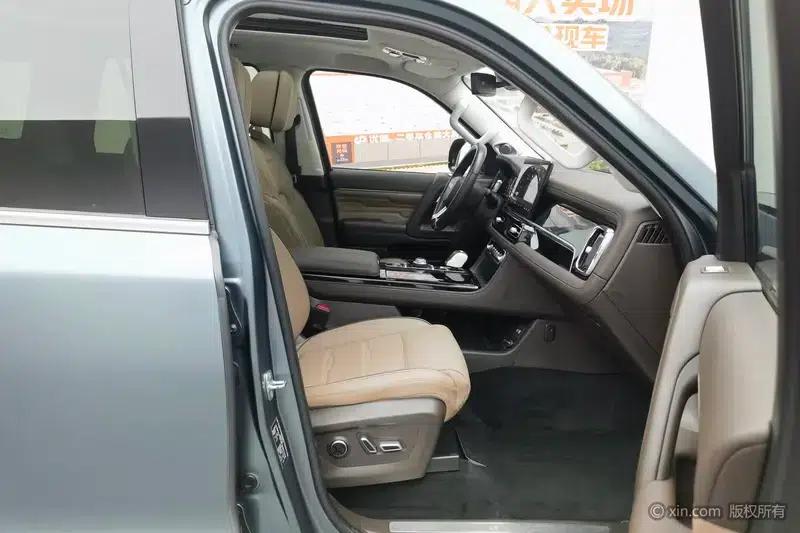 Beijing BJ60 2022 2.0T Automatic 11-seater — миниатюра 24