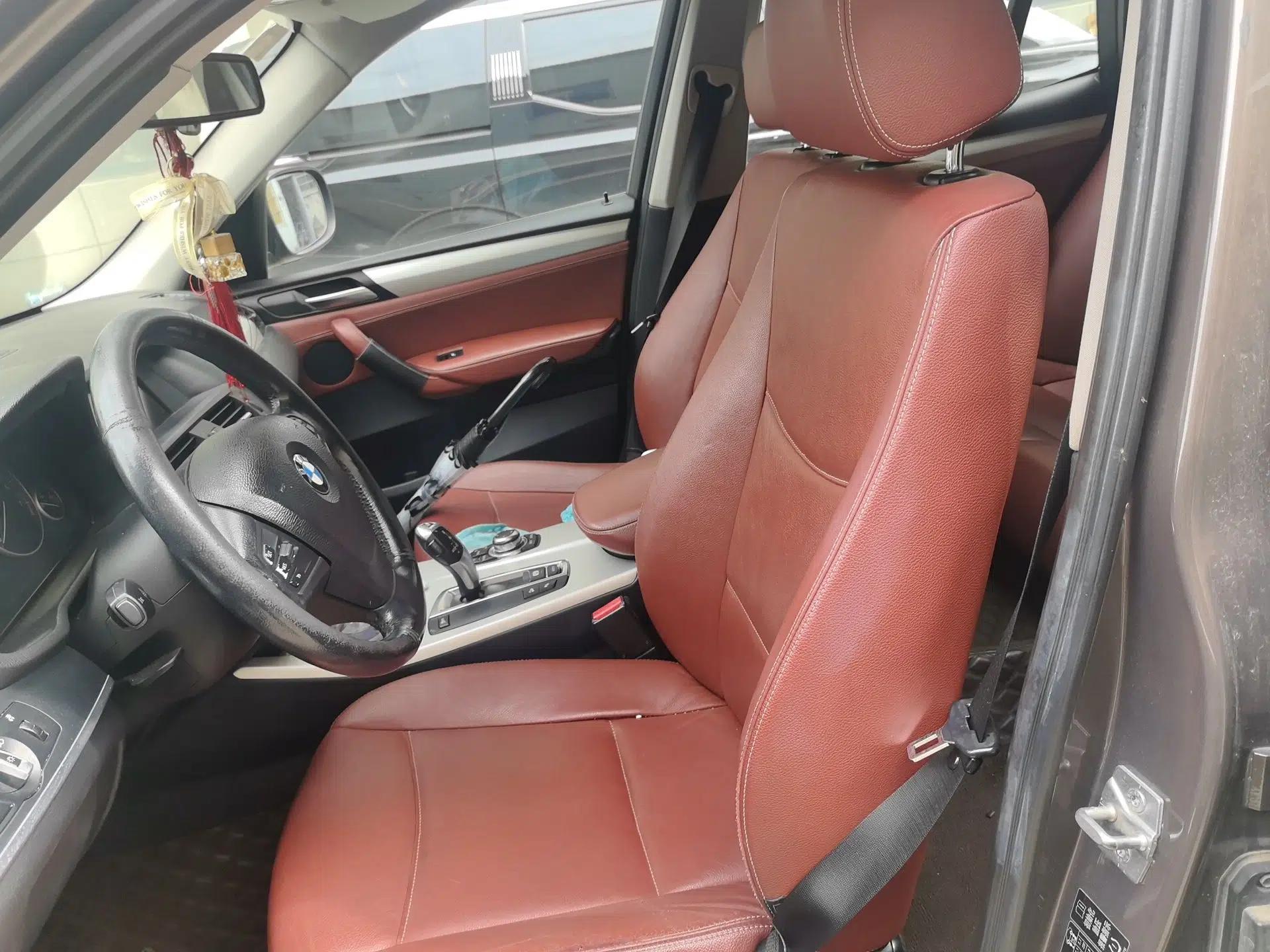BMW X3 2012 xDrive28i Leading Model — миниатюра 15