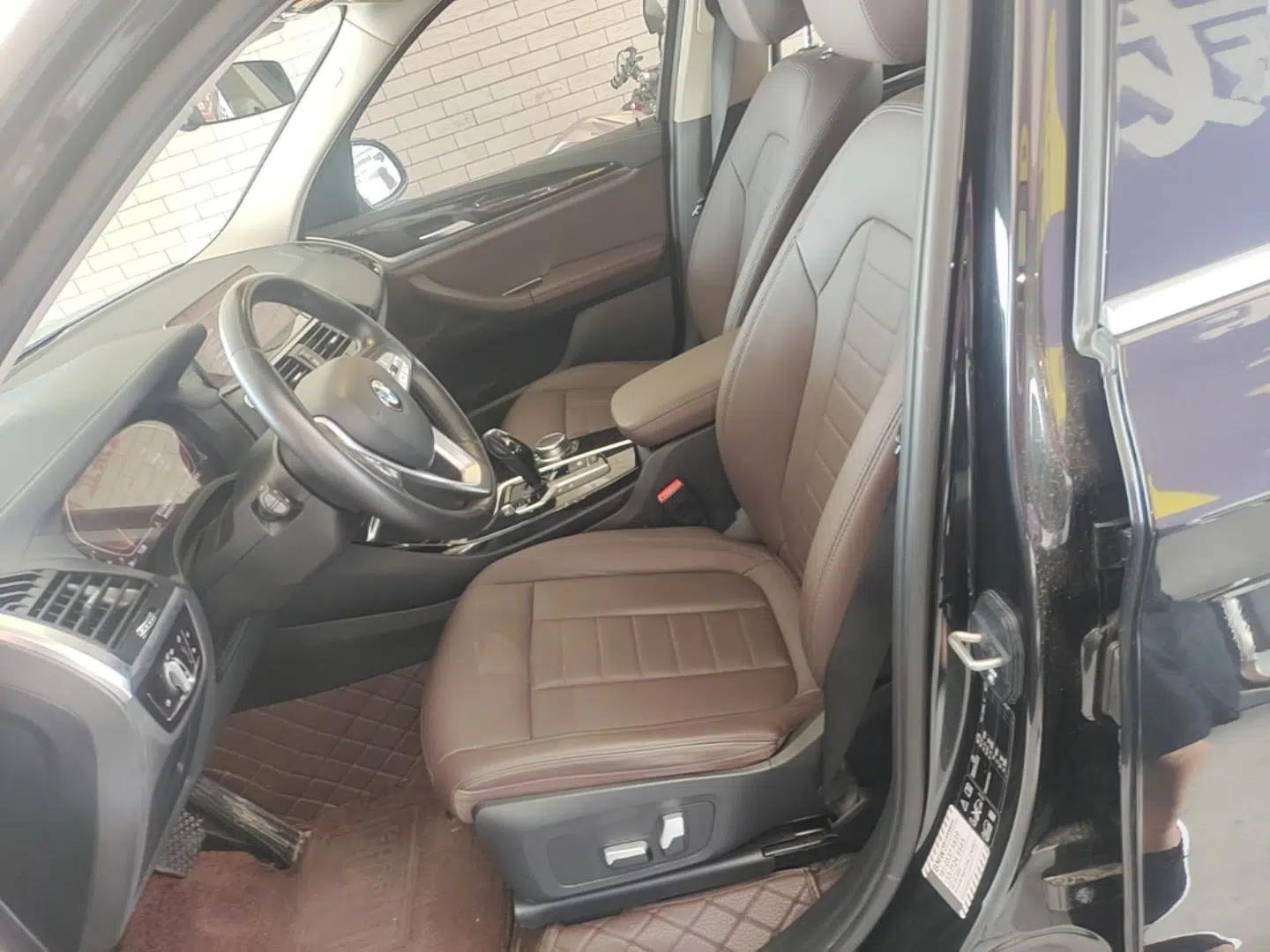 BMW X3 2020 xDrive25i Luxury Package — миниатюра 17