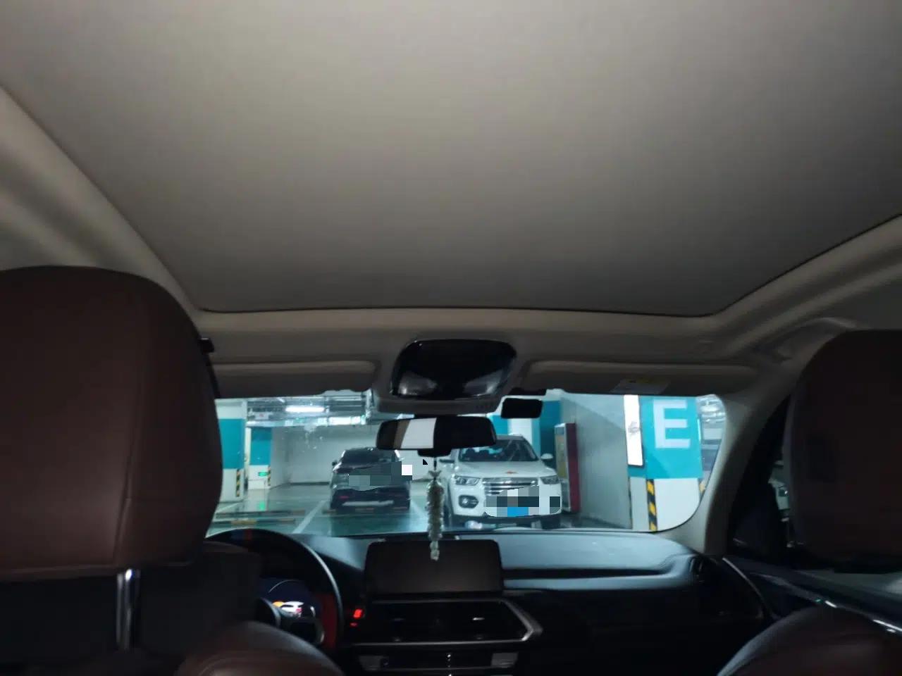 BMW X3 2019 xDrive30i Leading Model M Sport Package — миниатюра 18