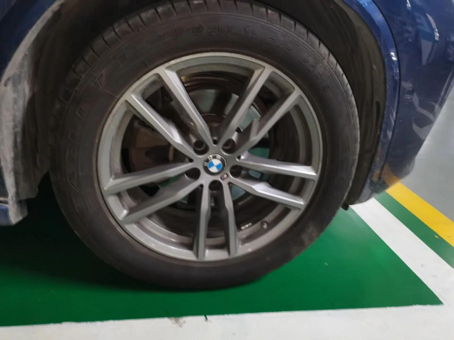 BMW X3 2019 xDrive30i Leading Model M Sport Package — миниатюра 8