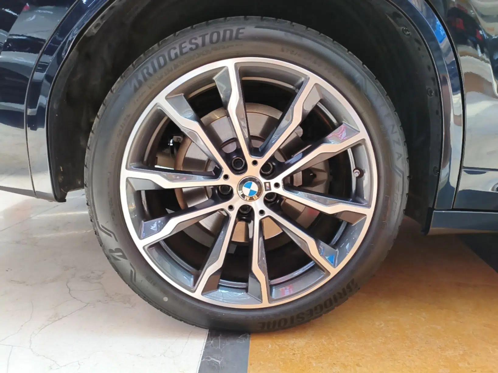BMW X3 2023 Restyled xDrive30i Leading Edition M Night Sky Package — миниатюра 11