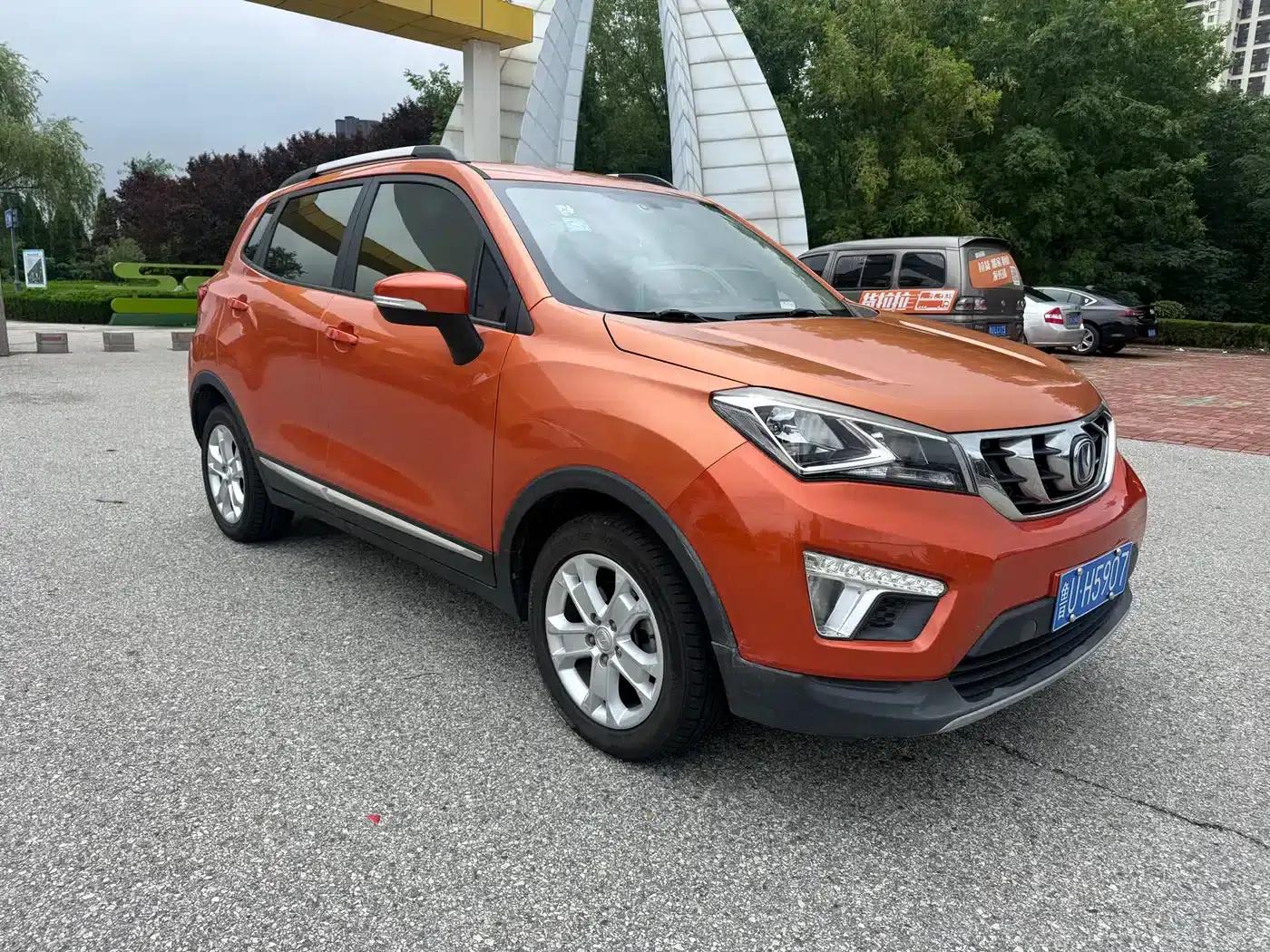 Changan CS15 2016 1.5L Automatic Fashion Edition — миниатюра 3