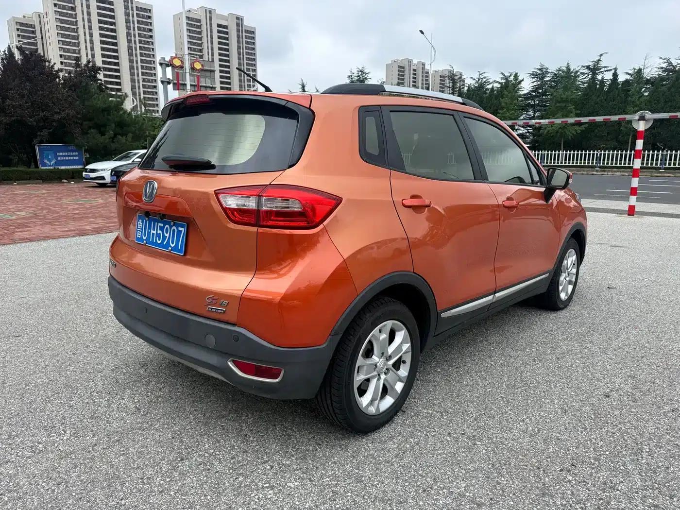 Changan CS15 2016 1.5L Automatic Fashion Edition — миниатюра 4