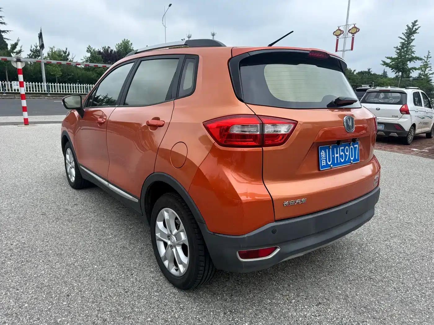 Changan CS15 2016 1.5L Automatic Fashion Edition — миниатюра 6