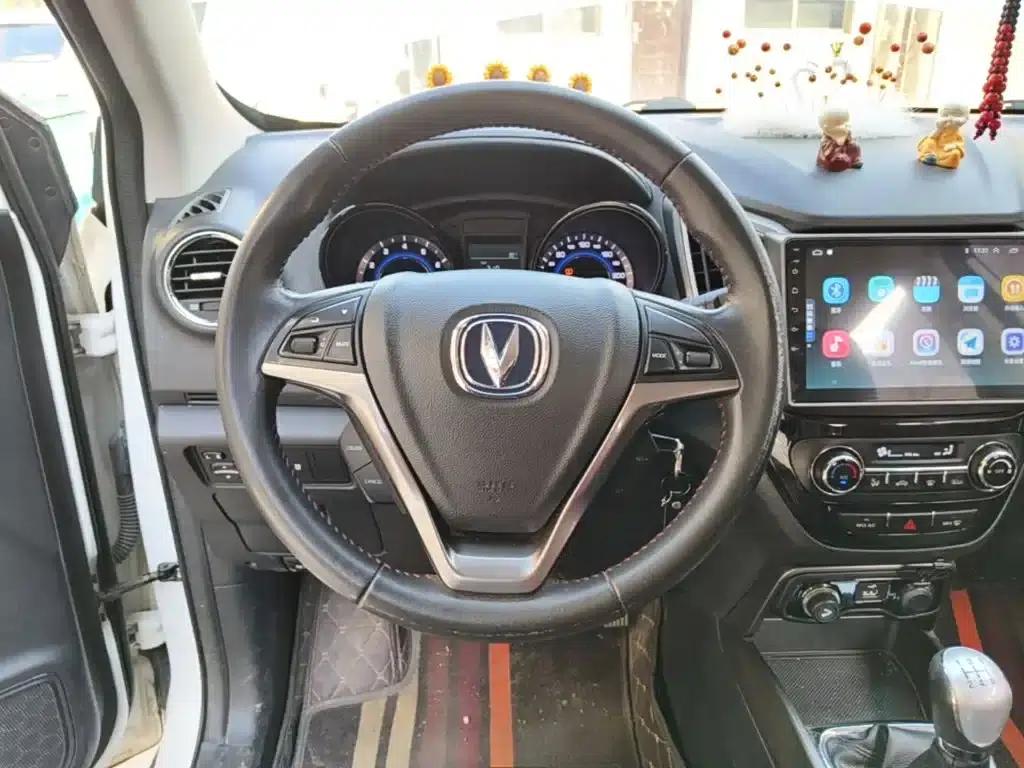 Changan CS15 2016 1.5L Manual Deluxe Edition — миниатюра 11