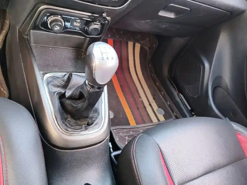 Changan CS15 2016 1.5L Manual Deluxe Edition — миниатюра 14