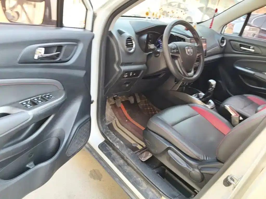 Changan CS15 2016 1.5L Manual Deluxe Edition — миниатюра 16