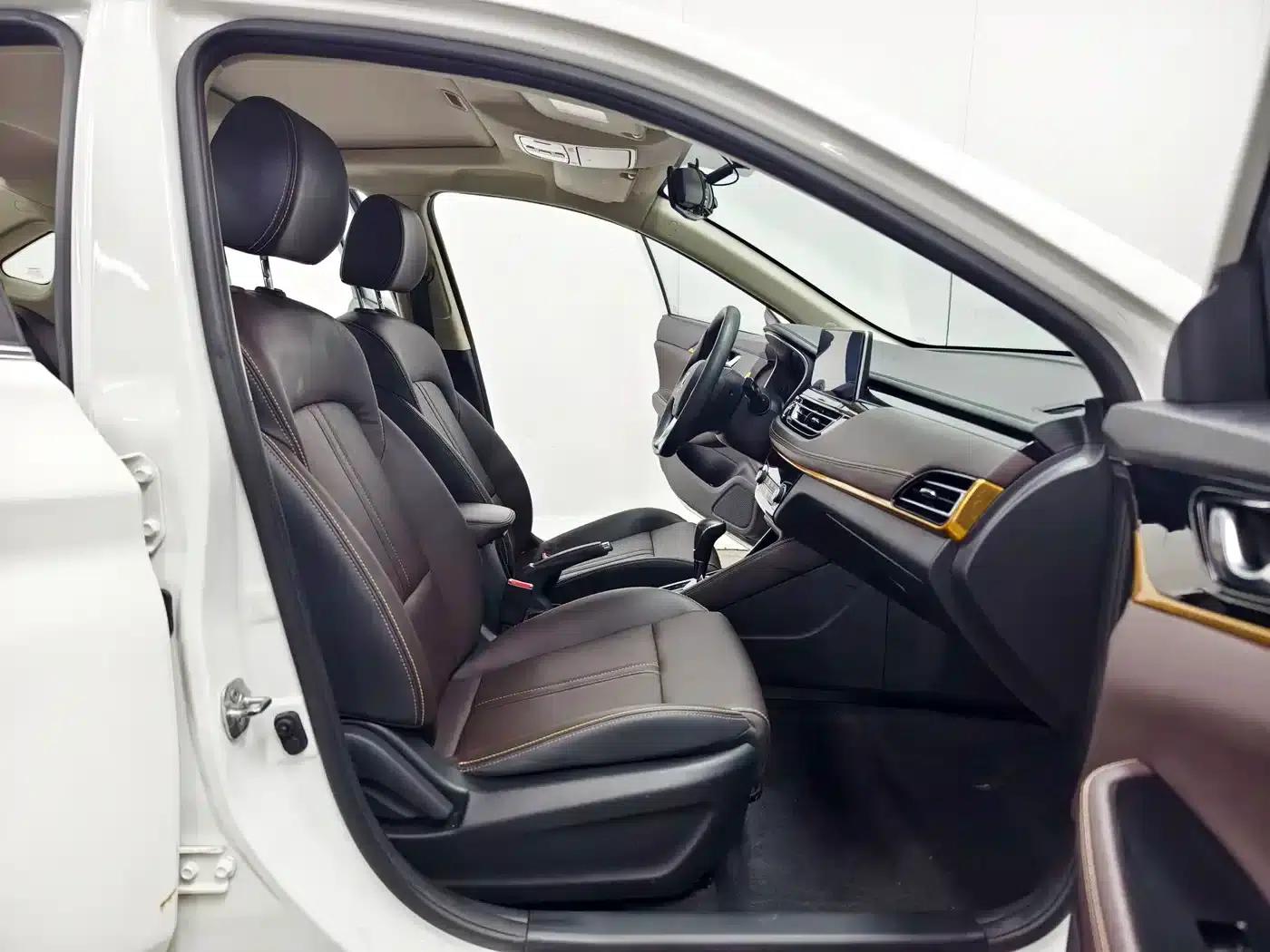 Changan Eado DT 2018 1.6L Automatic Smart Edition — миниатюра 14