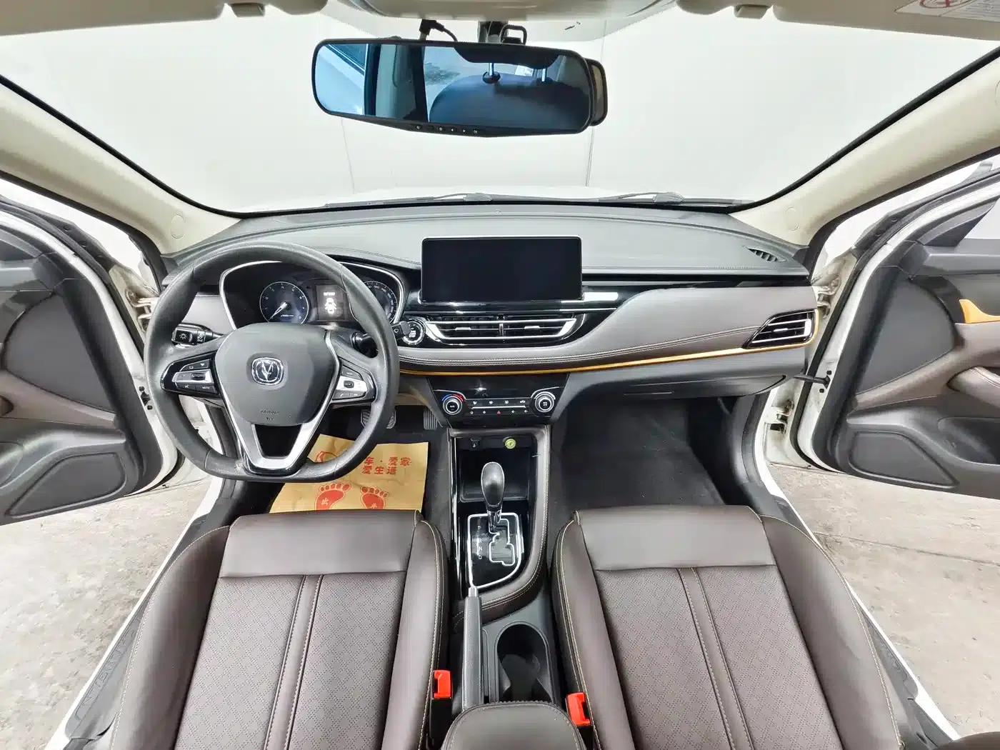 Changan Eado DT 2018 1.6L Automatic Smart Edition — миниатюра 9