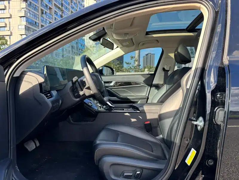 Bestune B70 2023 Model, Third Generation, 1.5T Automatic Enjoyment Edition — миниатюра 10