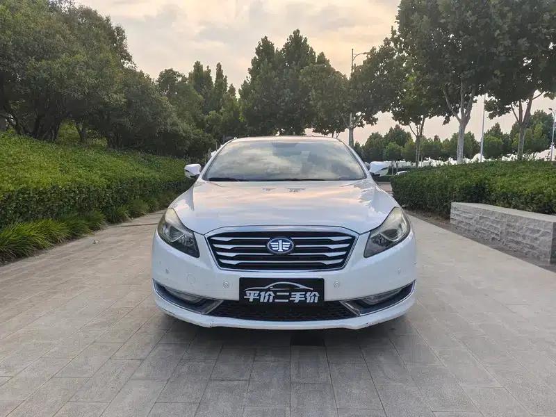 Besturn B70 2014 2.0L Automatic Luxury Edition — миниатюра 2