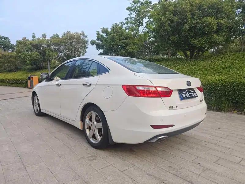 Besturn B70 2014 2.0L Automatic Luxury Edition — миниатюра 4