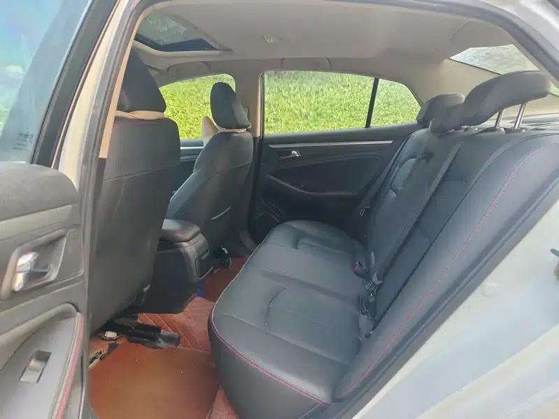Besturn B70 2014 2.0L Automatic Luxury Edition — миниатюра 9