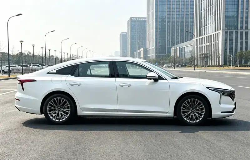 Bestune B70 2023 Third Generation 1.5T Automatic Enjoyment Edition 70th Anniversary Edition — миниатюра 8